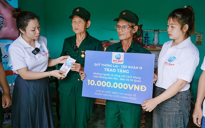 Dịch vụ hỗ trợ khách hàng 24/7 của Jun88